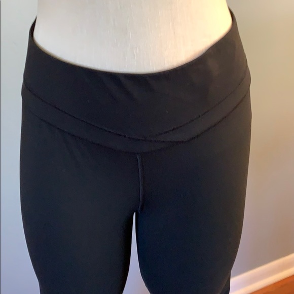 Victoria's Secret Pants - Woman made sexy By Victoria’s Secret medium short